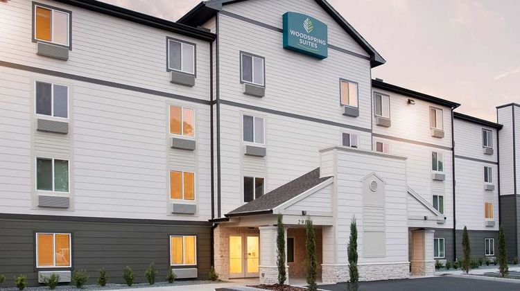 WoodSpring Suites Daytona Speedway Exterior