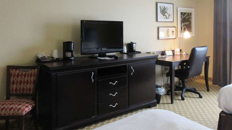 <b>Quality Inn & Suites Alexandria Room</b>. Images powered by <a href="https://iceportal.shijigroup.com/" title="IcePortal" target="_blank">IcePortal</a>.