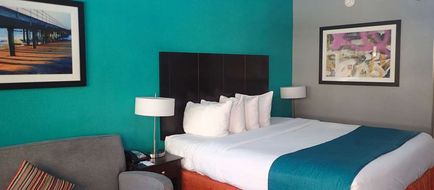 Clarion Inn Room