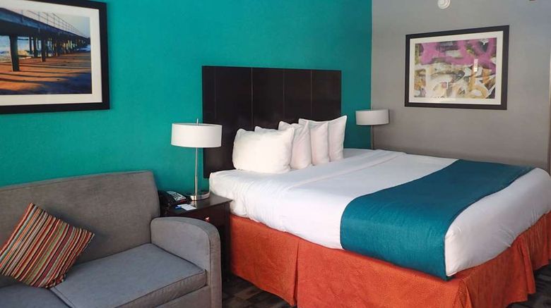 <b>Clarion Inn Room</b>. Images powered by <a href="https://iceportal.shijigroup.com/" title="IcePortal" target="_blank">IcePortal</a>.
