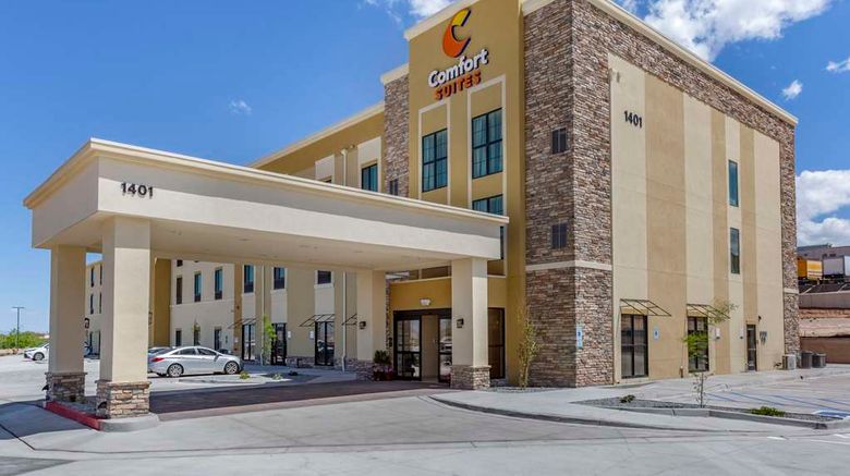 Comfort Suites Albuquerque Airport Exterior. Images powered by <a href="https://iceportal.shijigroup.com" target="_blank" rel="noopener">Ice Portal</a>.