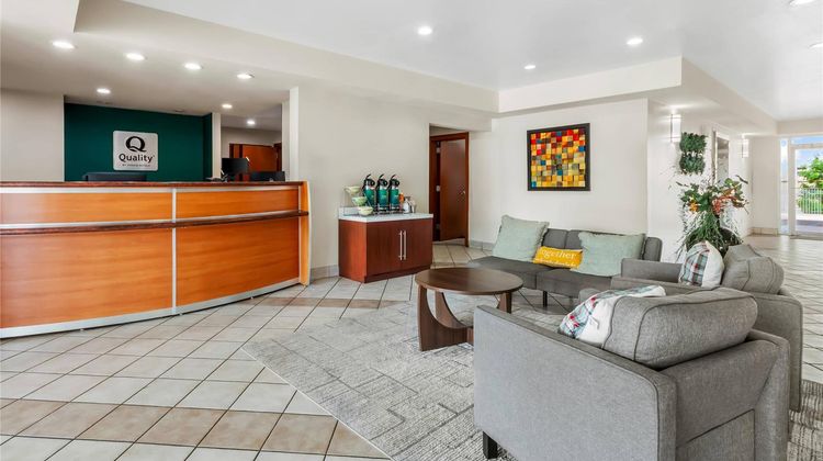 Quality Inn Laredo Lobby