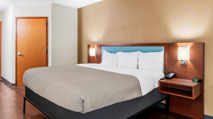 Quality Inn Laredo Room