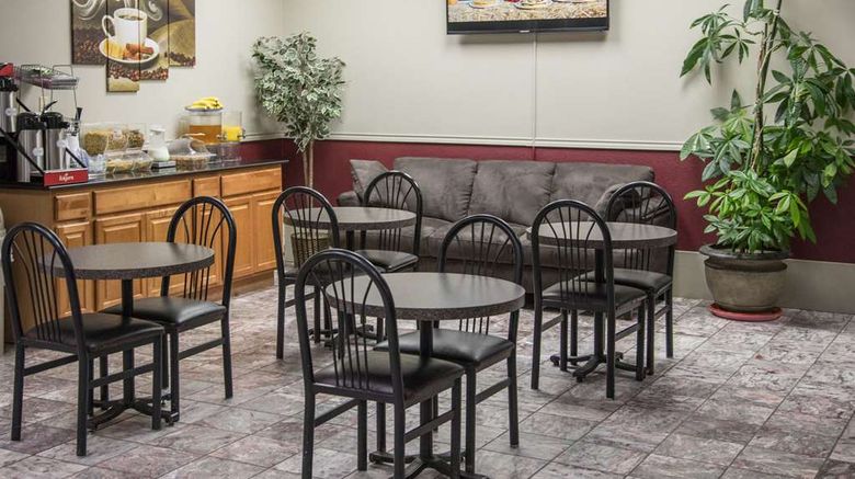 <b>Rodeway Inn Restaurant</b>. Images powered by <a href="https://iceportal.shijigroup.com/" title="IcePortal" target="_blank">IcePortal</a>.
