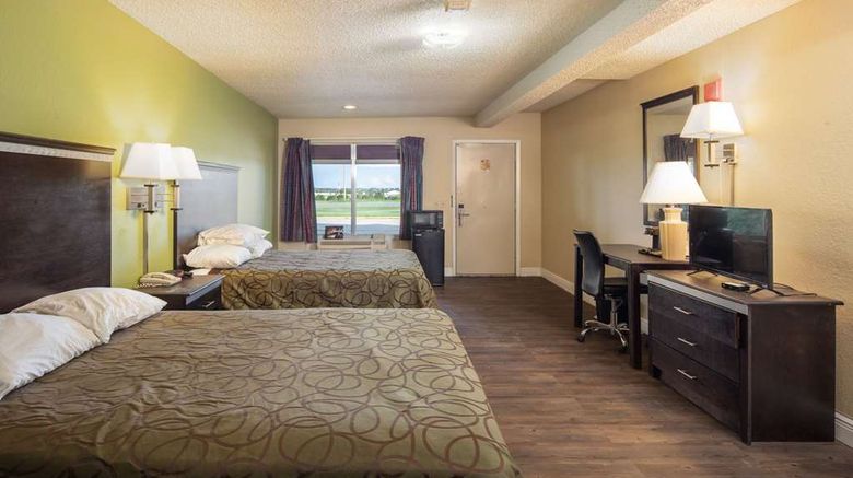 <b>Rodeway Inn Room</b>. Images powered by <a href="https://iceportal.shijigroup.com/" title="IcePortal" target="_blank">IcePortal</a>.