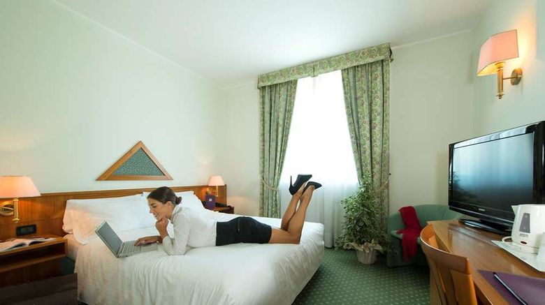 <b>Castagna Palace Hotel Room</b>. Images powered by <a href="https://iceportal.shijigroup.com/" title="IcePortal" target="_blank">IcePortal</a>.