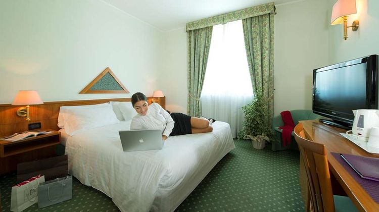 Castagna Palace Hotel Room