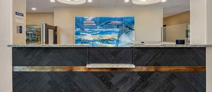 Best Western Plus The Inn @ Hells Canyon Lobby