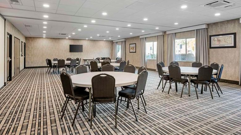 <b>Best Western Plus The Inn @ Hells Canyon Meeting</b>. Images powered by <a href="https://iceportal.shijigroup.com/" title="IcePortal" target="_blank">IcePortal</a>.