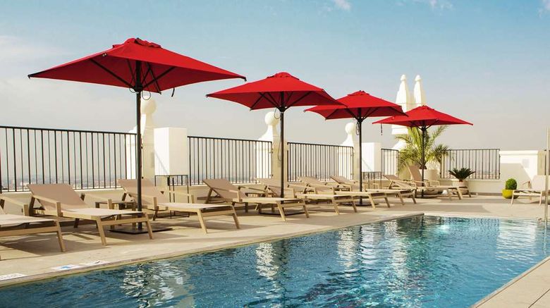 <b>Hotel RIU Plaza Espana Pool</b>. Images powered by <a href="https://iceportal.shijigroup.com/" title="IcePortal" target="_blank">IcePortal</a>.