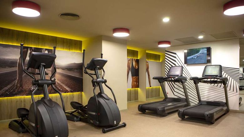 <b>Hotel RIU Plaza Espana Health</b>. Images powered by <a href="https://iceportal.shijigroup.com/" title="IcePortal" target="_blank">IcePortal</a>.