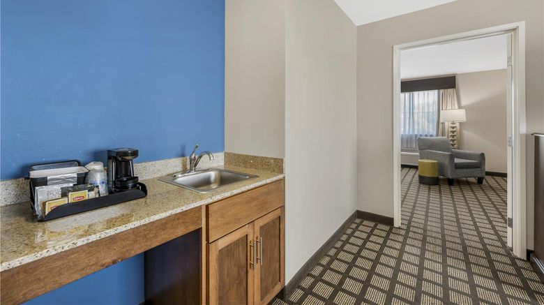 <b>Best Western North Bryant Inn Room</b>. Images powered by <a href="https://iceportal.shijigroup.com/" title="IcePortal" target="_blank">IcePortal</a>.