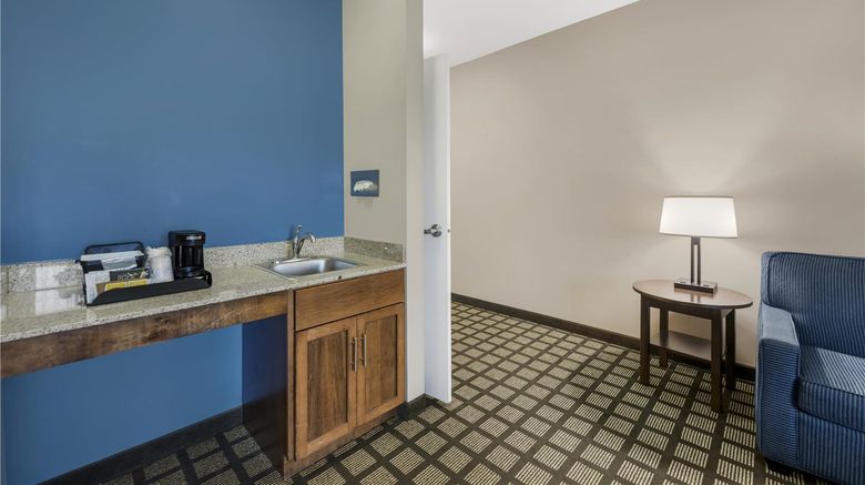 <b>Best Western North Bryant Inn Room</b>. Images powered by <a href="https://iceportal.shijigroup.com/" title="IcePortal" target="_blank">IcePortal</a>.