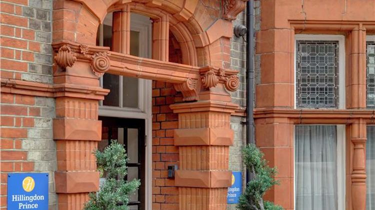 Sure Hotel by Best Western Reading Exterior