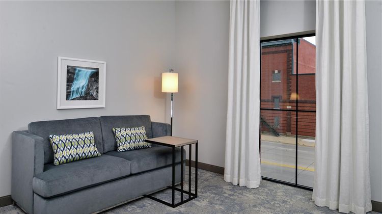 Hampton Inn by Hilton Cedar Falls Room