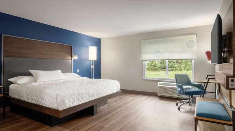 <b>Tru By Hilton Duluth Mall Area Room</b>. Images powered by <a href="https://iceportal.shijigroup.com/" title="IcePortal" target="_blank">IcePortal</a>.