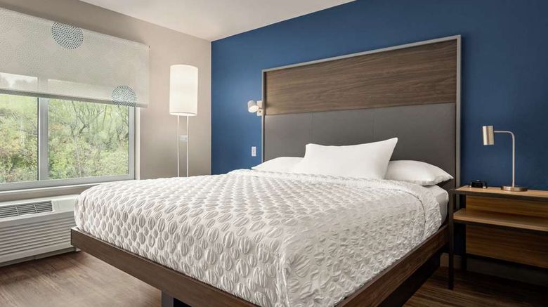 <b>Tru By Hilton Duluth Mall Area Room</b>. Images powered by <a href="https://iceportal.shijigroup.com/" title="IcePortal" target="_blank">IcePortal</a>.