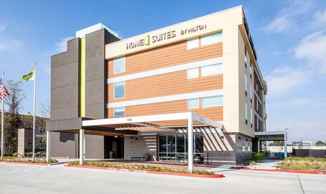 Home2 Suites IAH Airport Beltway 8 Exterior