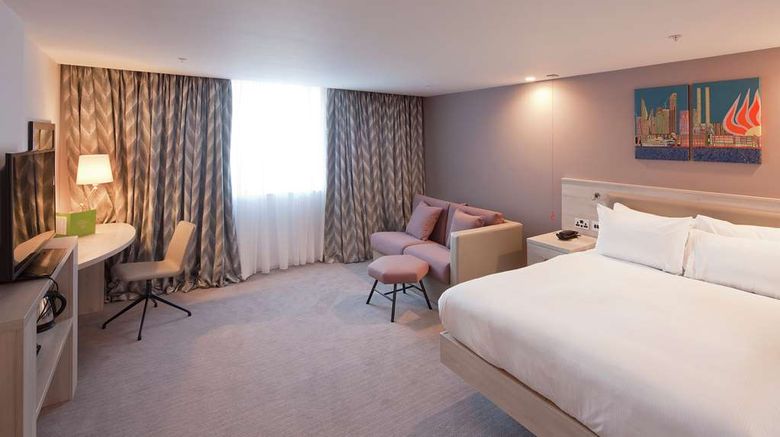<b>Hampton by Hilton Leeds City Centre Room</b>. Images powered by <a href="https://iceportal.shijigroup.com/" title="IcePortal" target="_blank">IcePortal</a>.
