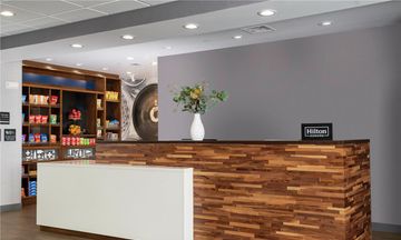 Hampton Inn-Stes Pittsburgh New Stanton