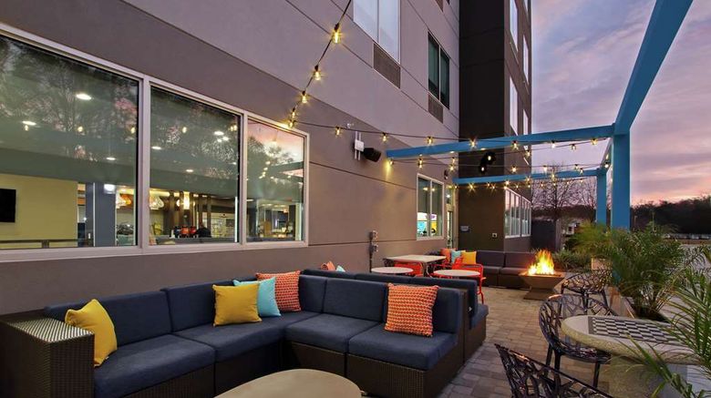 <b>Tru by Hilton Mobile Exterior</b>. Images powered by <a href="https://iceportal.shijigroup.com/" title="IcePortal" target="_blank">IcePortal</a>.