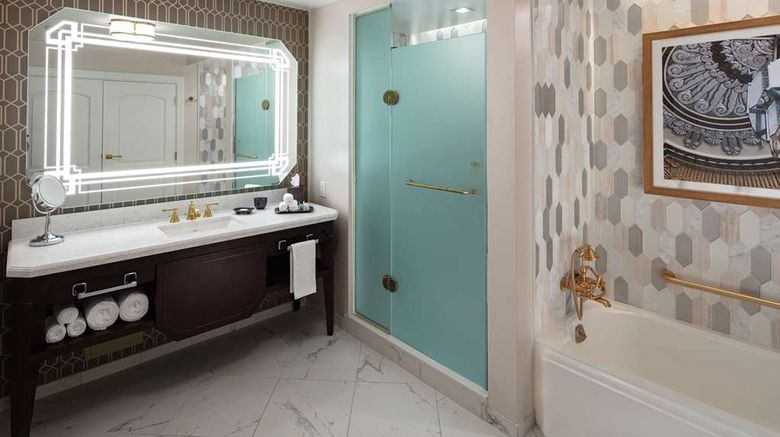 <b>The Higgins Hotel New Orleans Room</b>. Images powered by <a href="https://iceportal.shijigroup.com/" title="IcePortal" target="_blank">IcePortal</a>.
