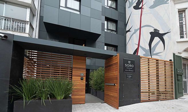 SORO Montevideo, Curio Collection Exterior