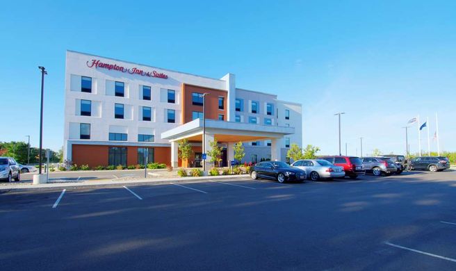 Hampton Inn & Suites Portland West Exterior