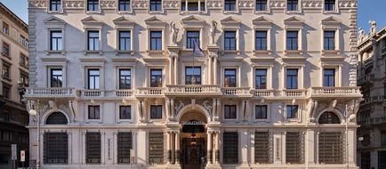 DoubleTree by Hilton Trieste Exterior