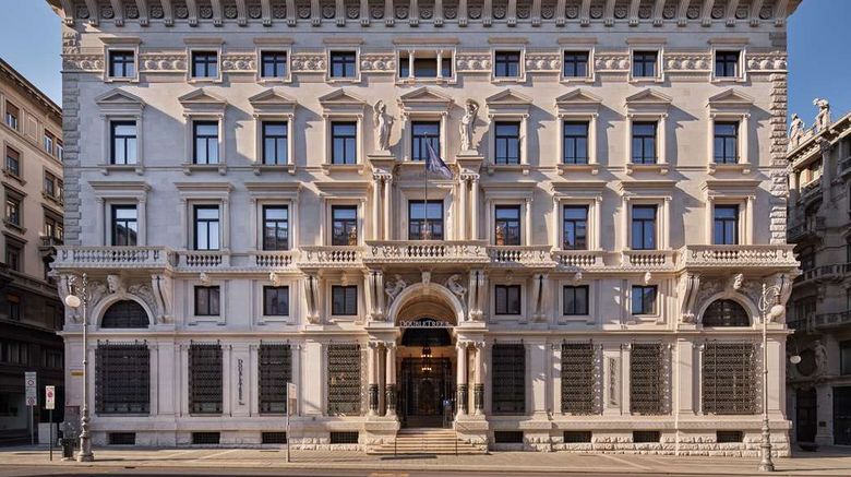 <b>DoubleTree by Hilton Trieste Exterior</b>. Images powered by <a href="https://iceportal.shijigroup.com/" title="IcePortal" target="_blank">IcePortal</a>.