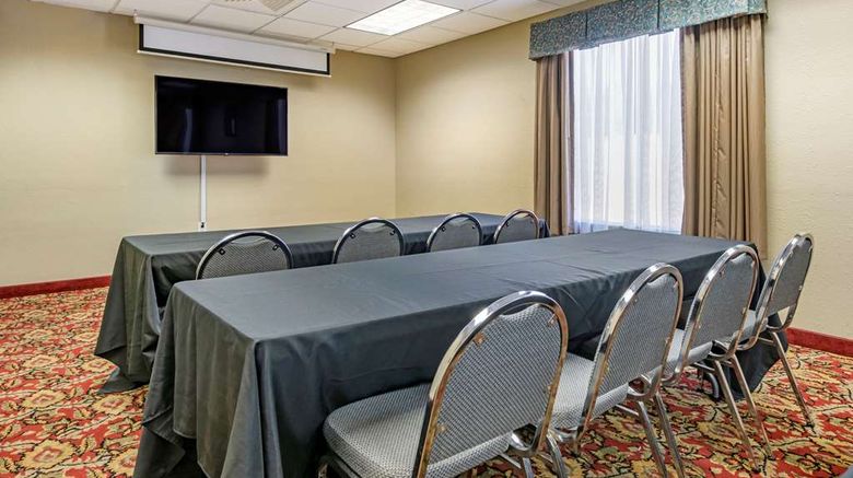 <b>Quality Inn Zephyrhills Meeting</b>. Images powered by <a href="https://iceportal.shijigroup.com/" title="IcePortal" target="_blank">IcePortal</a>.