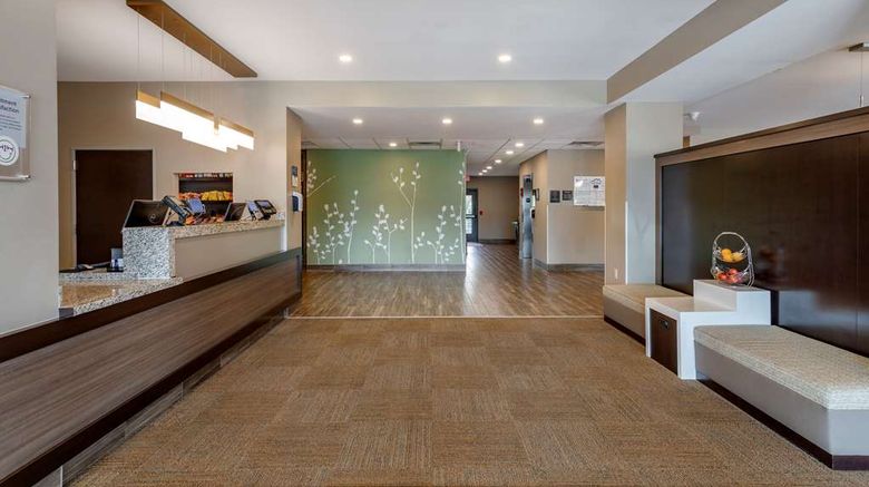 <b>Sleep Inn Lobby</b>. Images powered by <a href="https://iceportal.shijigroup.com/" title="IcePortal" target="_blank">IcePortal</a>.