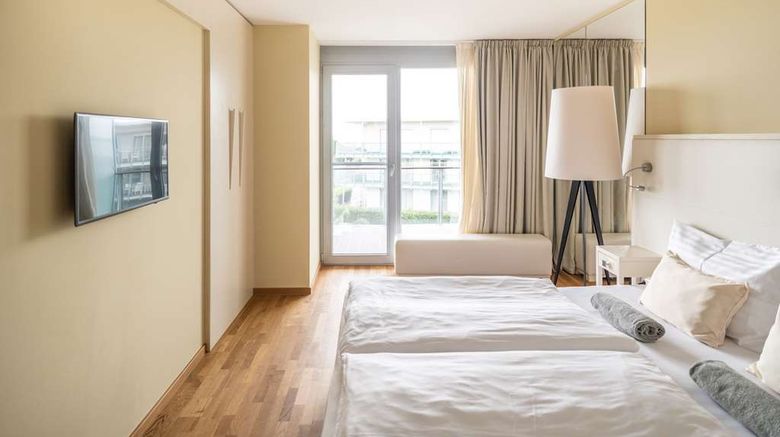 <b>Sunnyside Apartments Petrcane Room</b>. Images powered by <a href="https://iceportal.shijigroup.com/" title="IcePortal" target="_blank">IcePortal</a>.