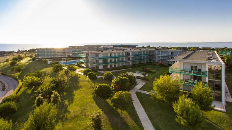 <b>Sunnyside Apartments Petrcane Exterior</b>. Images powered by <a href="https://iceportal.shijigroup.com/" title="IcePortal" target="_blank">IcePortal</a>.