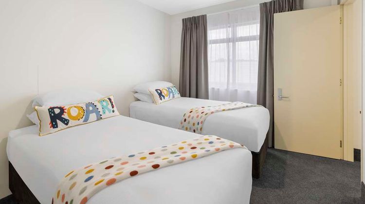 JetPark Hamilton Hotel-Conference Centre Suite