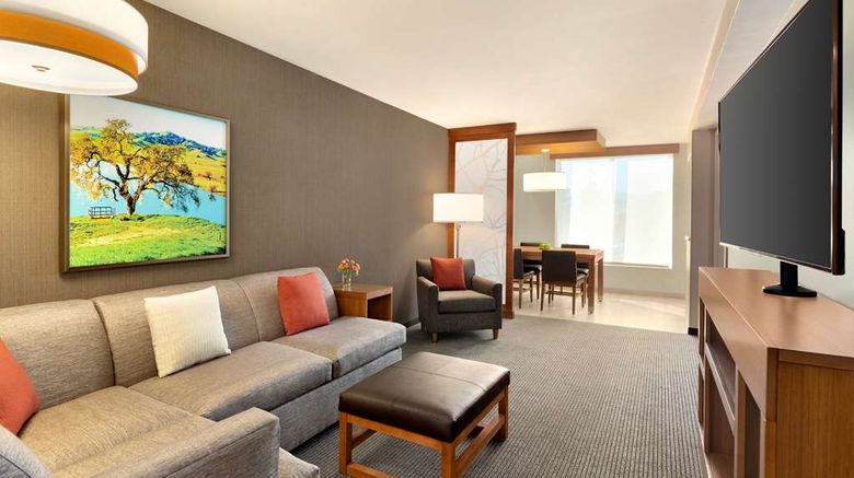 <b>Hyatt Place Vacaville Suite</b>. Images powered by <a href="https://iceportal.shijigroup.com/" title="IcePortal" target="_blank">IcePortal</a>.