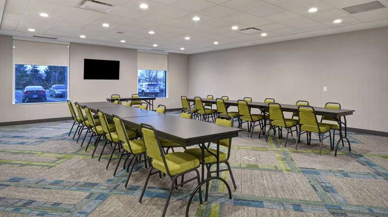 <b>Home2 Suites by Hilton Taylor Detroit Meeting</b>. Images powered by <a href="https://iceportal.shijigroup.com/" title="IcePortal" target="_blank">IcePortal</a>.