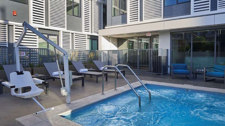 <b>Hotel Mariposa Los Angeles Pool</b>. Images powered by <a href="https://iceportal.shijigroup.com/" title="IcePortal" target="_blank">IcePortal</a>.
