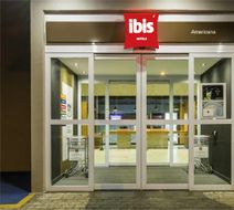 Ibis Americana Exterior