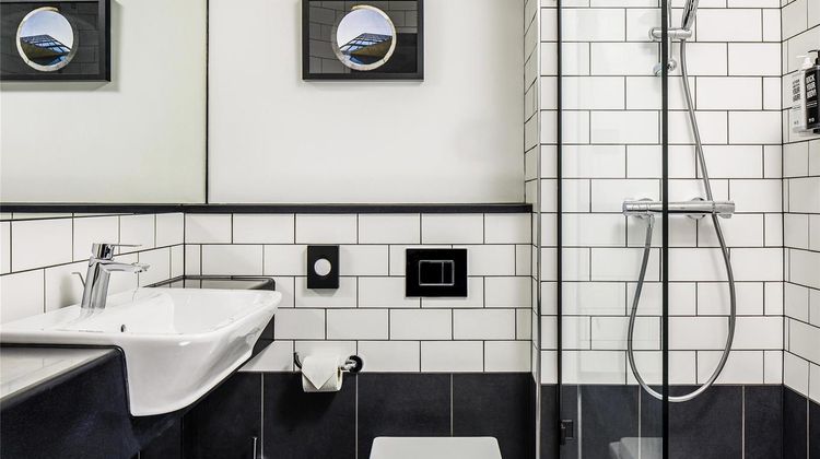 Ibis Wakefield East Castleford Room