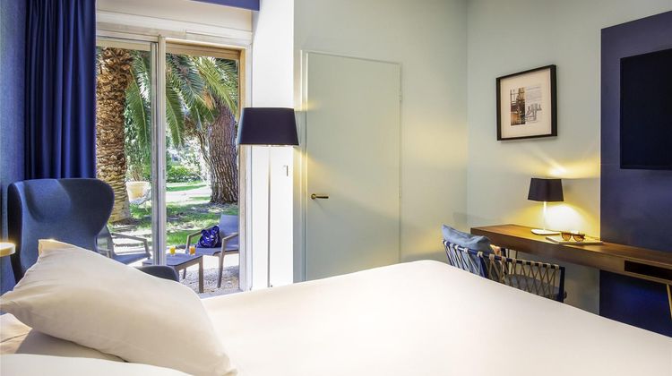 Mercure Marseille Bompard Room
