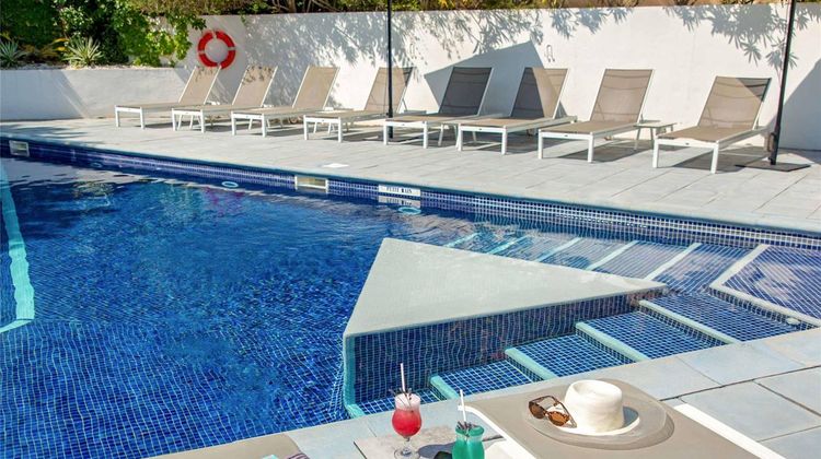 Mercure Marseille Bompard Pool