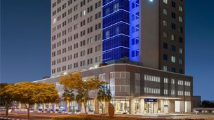 Novotel Bur Dubai Hotel