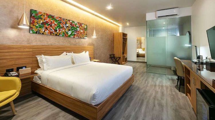 SureStay Plus by BW AC LUXE Angeles City Room