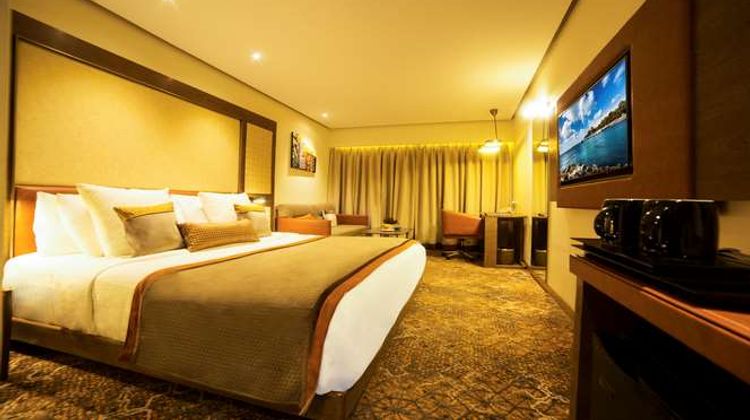 Sayaji Hotel Indore Restaurant