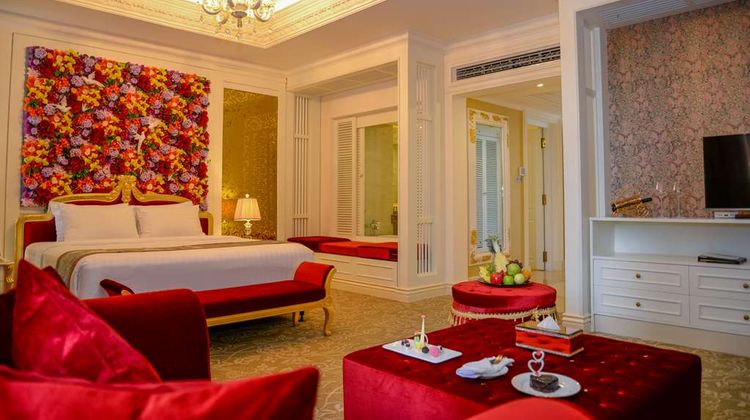 The Grand Kandyan Suite