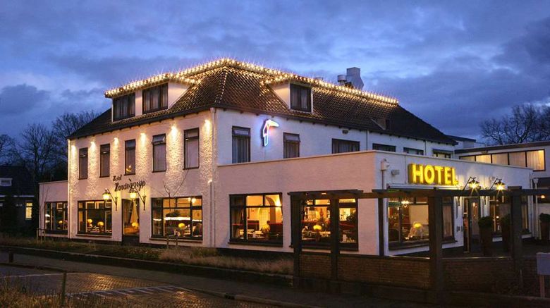 <b>Van Der Valk Hotel Hardegarijp Exterior</b>. Images powered by <a href="https://iceportal.shijigroup.com/" title="IcePortal" target="_blank">IcePortal</a>.