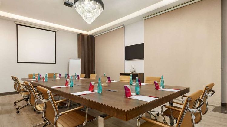Ramada Encore by Wyndham Basin Express Meeting