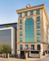 Ramada Encore by Wyndham Basin Express
