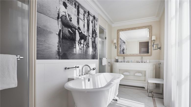<b>Hotel du Palais Biarritz Room</b>. Images powered by <a href="https://iceportal.shijigroup.com/" title="IcePortal" target="_blank">IcePortal</a>.